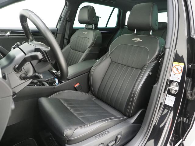 Skoda SUPERB Combi 1.4 TSI iV Laurin & Klement | Panoramadak | Trekhaak | Canton | 360 | Keyless | Adaptive Cruise | Carplay