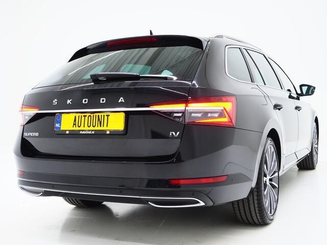 Skoda SUPERB Combi 1.4 TSI iV Laurin & Klement | Panoramadak | Trekhaak | Canton | 360 | Keyless | Adaptive Cruise | Carplay