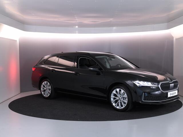 Skoda SUPERB Combi 1.5 TSI PHEV Business Edition 204 PK PHEV | Verlengde garantie | Panorama dak | Trekhaak | 18" Lm velgen |