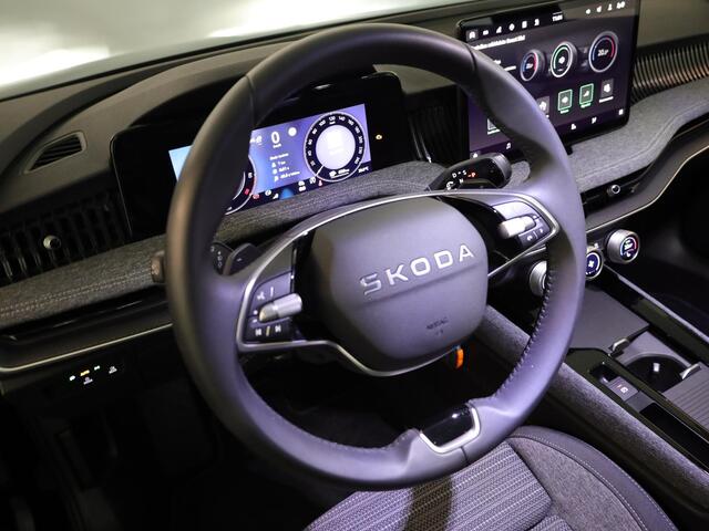 Skoda SUPERB Combi 1.5 TSI PHEV Business Edition 204 PK PHEV | Verlengde garantie | Panorama dak | Trekhaak | 18" Lm velgen |