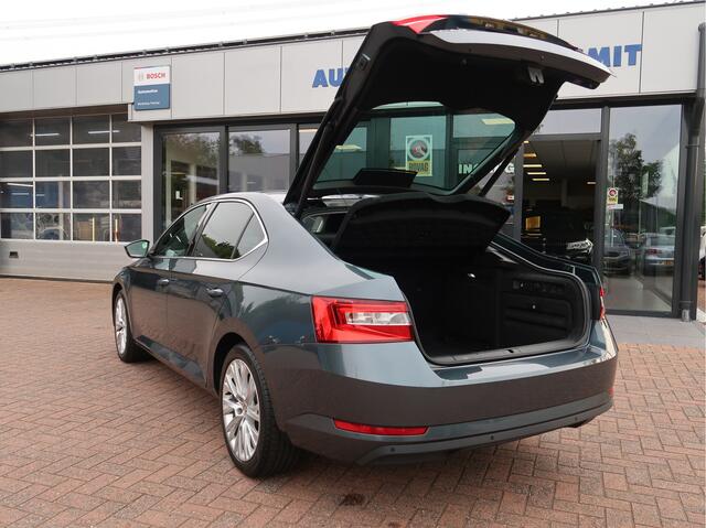 Skoda SUPERB 1.5 TSI Business Edition | Elektr Trekhaak | Leder-Alcantara | ACC | Stoelverw