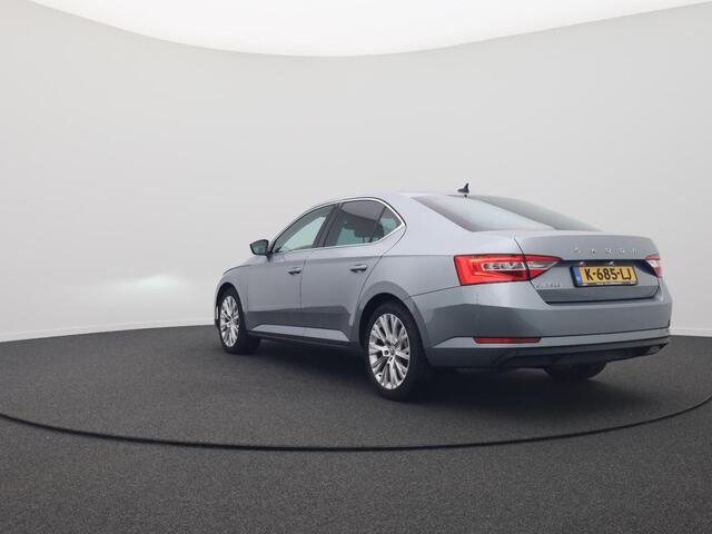 Skoda SUPERB 1.5 TSi 150 Pk Automaat Business Edition | Canton Audio | Adaptive Cruise | Carplay | Camera | Parkeersensoren | Navigatiesysteem | LED | 18 Inch