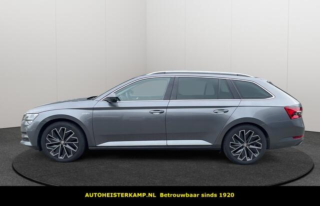 Skoda SUPERB Combi 1.4 TSI iV Laurin Klement ACC Leder Memory LED Stuurverwarming Stoelverwarming Keyless-Go