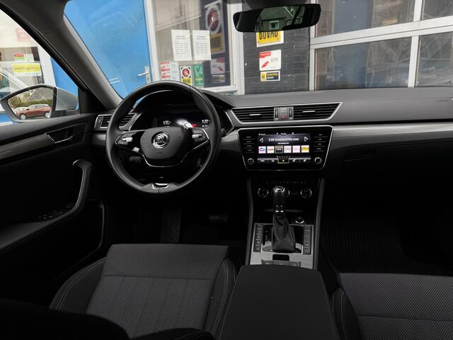 Skoda SUPERB Combi 1.4 TSI iV Business Edition Plus GRATIS Afleverpakket! | Uitklapbare Trekhaak | Elektrische stoelen + Geheugen |