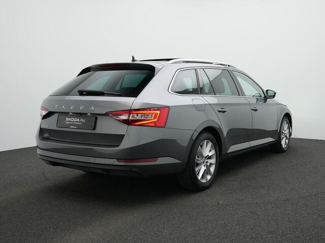 Skoda SUPERB Combi 1.5 TSI 150 DSG ACT Style Business Edition Plus | Panoramadak | Trekhaak | Geheugenstoel | Stuur-/stoelverwarming | Achteruitrijcamera