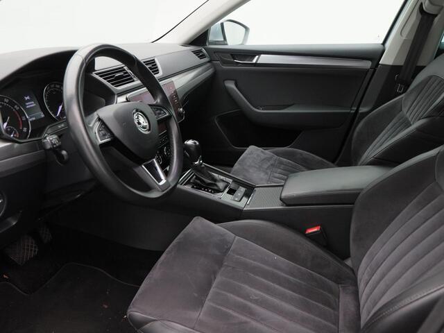 Skoda SUPERB 1.5 TSi 150 Pk Automaat Business Edition | Cruise Control | Navigatie | Bluetooth | CarPlay | Achteruitrijcamera | Trekhaak