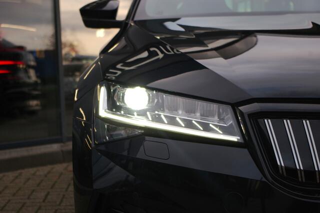 Skoda SUPERB Combi 1.4 TSI iV 218 PK Sportline BNS PHEV, 4 x Stoelverwarming, 360 Camera, DCC,