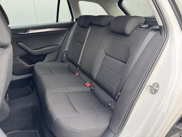 Skoda SUPERB Combi ¦koda 1.5 TSI ACT Business Edition | Cruise | Apple/ android carplay | Climate