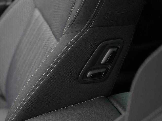 Skoda SUPERB Combi 1.4 TSI iV 218 pk DSG Business Edition | Trekhaak | Geheugenstoel | Matrix LED | Stoel-/achterbankverwarming | Achteruitrijcamera