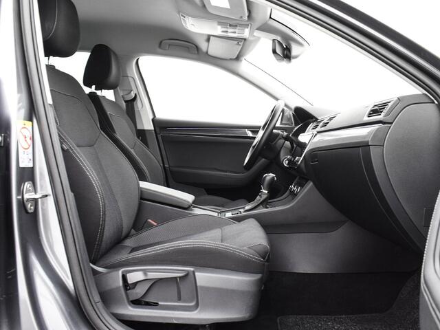 Skoda SUPERB Combi 1.5 TSI 150pk DSG ACT Business Edition Plus · Camera · Keyless · Apple/Android Car Play · Navigatie · Cruise Control · Elek. bestuurdersstoel · 17'' Inch · Garantie t/m 10-07-2027 of 100.000km