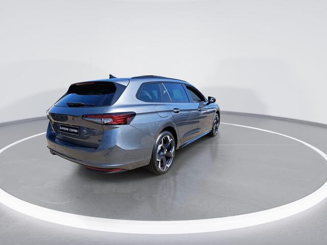 Skoda SUPERB combi Sportline Business 1.5 TSI PHEV 150 kW / 204 PK Combi | Metallic Lak | 19'' Velgen | Travel assist Plus | 2000,- inruilvoordeel
