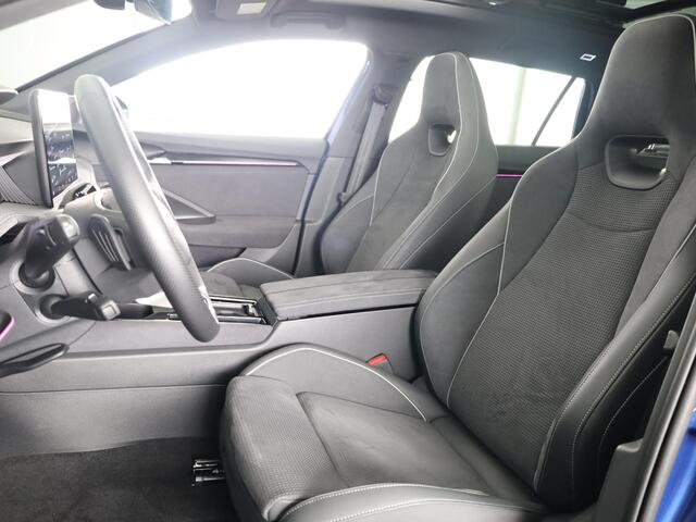 Skoda SUPERB Combi 1.5 TSI PHEV 204pk Sportline Business | 19 inch | Panoramadak | Canton | Trekhaak | Winterpakket | Adaptive Cruise | Blind Spot