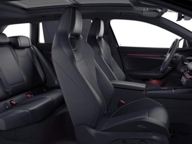 Skoda SUPERB Combi 1.5 TSI PHEV Sportline Business | Panoramadak | Wegklapbare trekhaak | Travel Assist Plus | Winterpakket | DCC | CANTON Soundsystem | Head-up display | Familie pakket