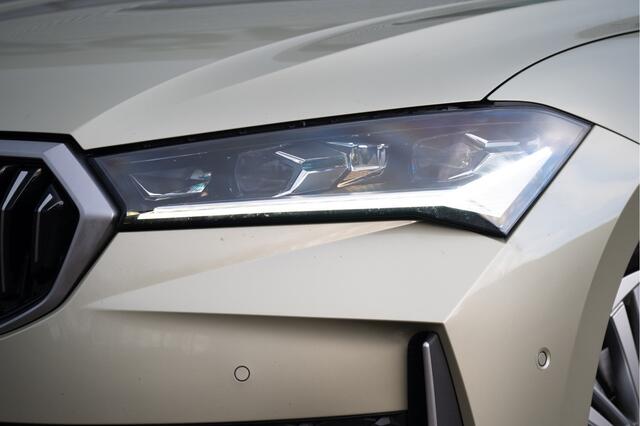 Skoda SUPERB Combi 1.5 TSI MHEV Selection | Matrix LED | El. Trekhaak | Stoel- Stuurverw. | Travel Pakket | Slaappakket
