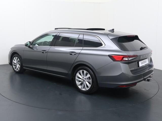 Skoda SUPERB Combi 1.5 TSI MHEV First Edition | 150 PK | Automaat | Trekhaak wegklapbaar | Panoramadak | Apple Carplay/Android Auto |