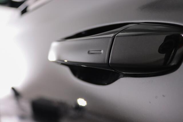 Skoda SUPERB Combi 1.4 TSI iV Sportline Black Edition Panoramadak, LED, Sportstoelen, Alcantara, Memory, Camera