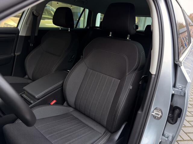 Skoda SUPERB Combi 1.4 TSI iV Business Edition Plus (Elek. Trekhaak / Camera / ACC / Stoelverw.)