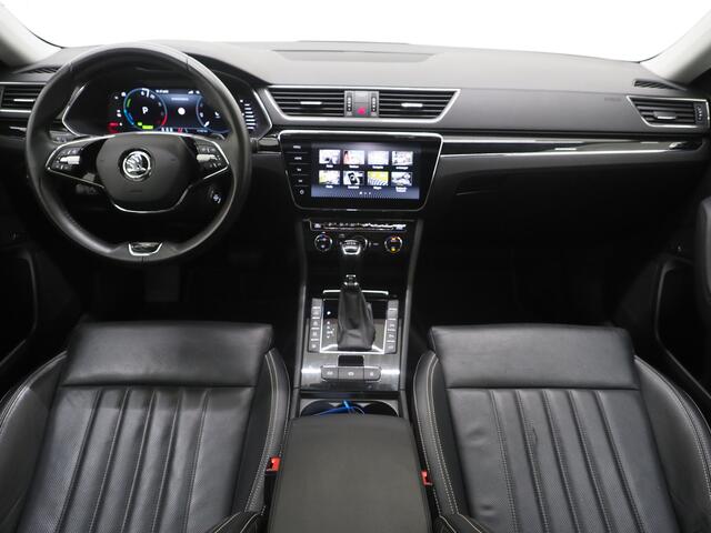 Skoda SUPERB Combi 1.4 TSI iV Laurin & Klement | Panoramadak | Massage | Canton | Camera | Keyless | Adaptive Cruise