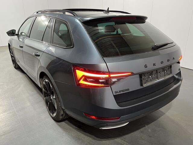 Skoda SUPERB Combi 1.4 TSI iV Sportline Business AUTOMAAT/ TREKHAAK/ PANO/ CANTON AUDIO/ CAMERA/ PARK. SENSOREN/ MEMORY SEATS/ DODE HOEK/ CRYSTAL LIGHTING/ STOEL+STUUR VERWARM./ NAVI/ SMARTLINK/ CLIMA/ 19'' LMV