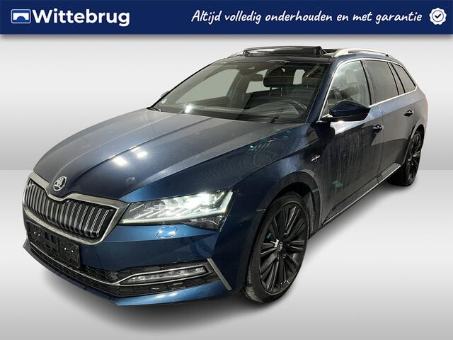Skoda SUPERB Combi 1.4 TSI iV Laurin&Klement / AUTOMAAT/ PANO/ LEDER/ ELEKTR. STOEL/ SMARTLINK/ RIJ-MODI/ PARK. SENSOREN + CAMERA/ NAVI/ 19" LMV