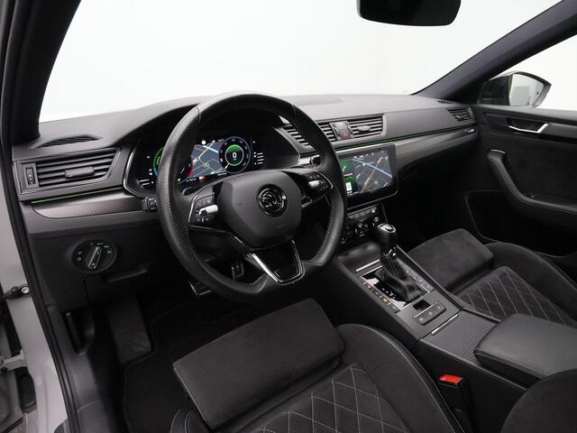Skoda SUPERB Combi 1.4 TSI iV 218 pk DSG Sportline Business | Trekhaak | Geheugenstoelen | Navigatie Columbus | Adaptief onderstel | Matrix LED | Leder/alcantara