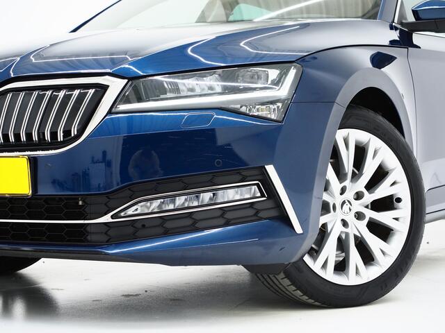 Skoda SUPERB Combi 1.4 TSI iV Style | Panoramadak | Canton | Trekhaak | 360 | Keyless | Adaptive Cruise | Carplay