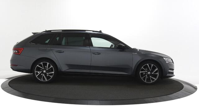 Skoda SUPERB Combi 1.4 TSI iV Sportline Business Panoramadak / Trekhaak / Standkachel