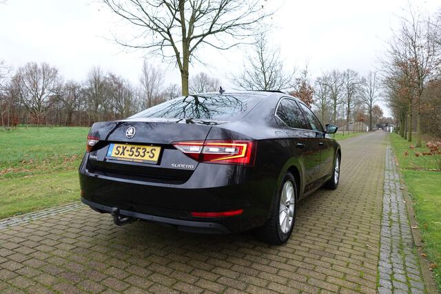 Skoda SUPERB 1.4 TSI ACT Ambition Business | Trekhaak | DAB | Pano | Stoelverw | Elekt klep | CarPlay | Front Assist |