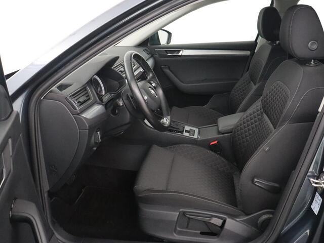 Skoda SUPERB 1.4 TSI iV Business Edition | Trekhaak | Stoel & stuurverwarming | Camera | Carplay | Memory | Navigatie | Full LED | Climate control | Parkeerhulp