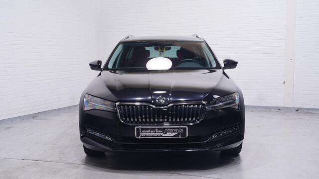 Skoda SUPERB Combi 1.5 TSI ACT Business Edition Navi Memory Apple Carplay Stoel- en voorruitverwarming Trekhaak NAP Rijklaar!