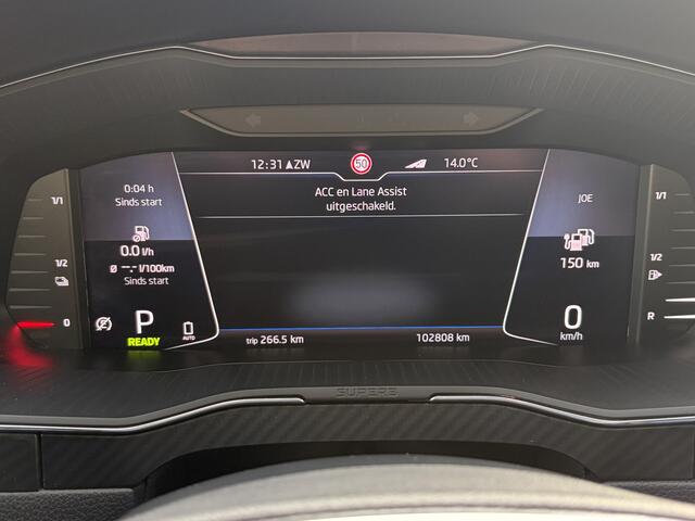 Skoda SUPERB Combi 1.4 TSI iV Sportline Business Panoramadak ACC Trekhaak wegklapbaar Camera