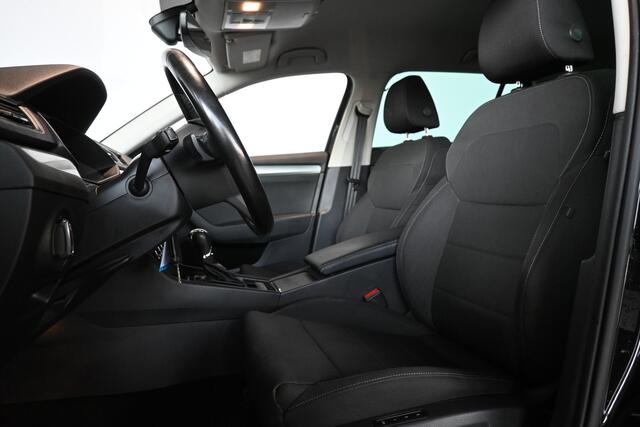 Skoda SUPERB Combi 1.4 TSI ACT Ambition Business Automaat Navigatie Stoelverwarming LED Inruil Mogelijk!