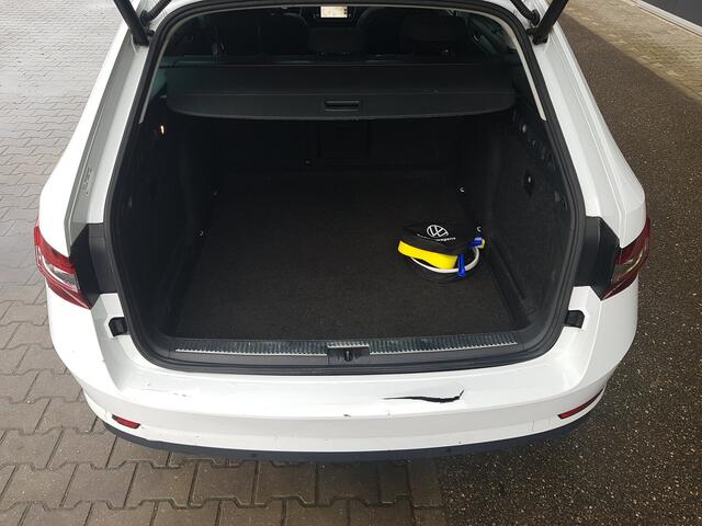 Skoda SUPERB Combi 1.4 TSI ACT Ambition Business