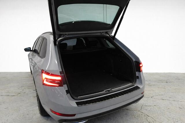 Skoda SUPERB Combi 1.5 TSI ACT Sportline Business TOPSTAAT! 1e EIGENAAR! CARPLAY/ANDROID! LEER! STUURVERWARMING!