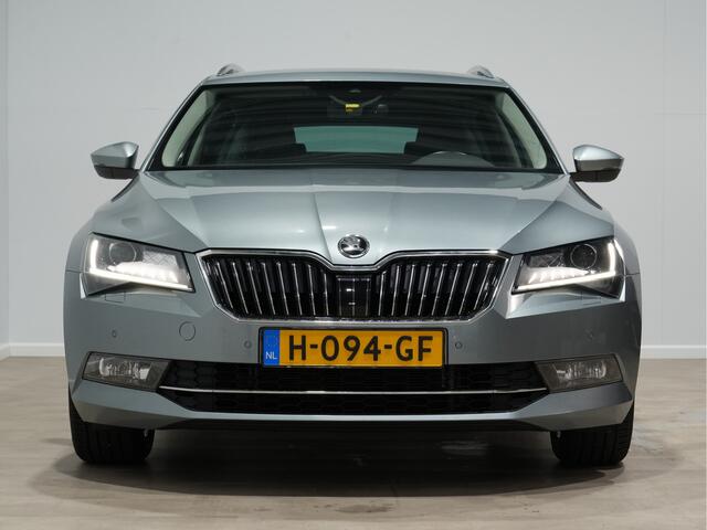 Skoda SUPERB Combi 1.5 TSI 150pk DSG ACT Business Trekhaak Navigatie MemorySeat Leer Canton Privacy glass 72