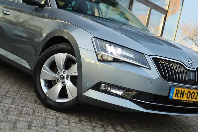 Skoda SUPERB 1.6 TDI AMBITION BUSINESS | PANO | CARPLAY | XENON | TREKHAAK | CRUISE | PDC |