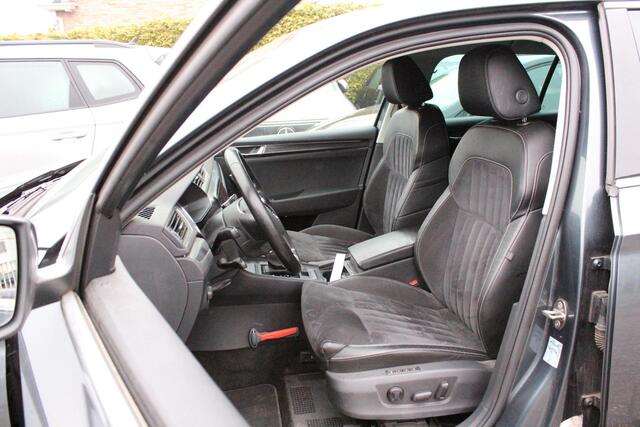 Skoda SUPERB Combi 1.4 TSI iV Business Edition Plus | CANTON-AUDIO | TREKHAAK | CARPLAY | STOEL-VERW | ACC | CAMERA | 18'LMV |