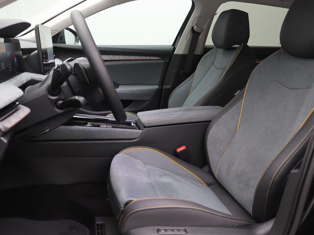 Skoda SUPERB Combi 1.5 TSI MHEV Business Edition 150PK DSG Head-Up Display, Memorystoel, Massagestoelen, Virtual Pedal, Matrix LED-Verlichting, Trekhaak, 17" LM Velgen, Stoelverwarming