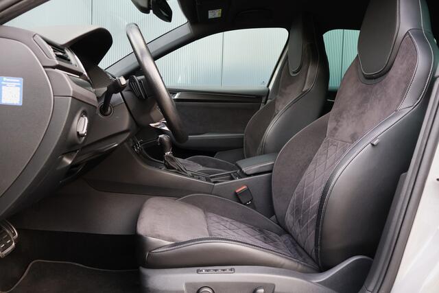 Skoda SUPERB Combi 1.4 TSI iV Sportline Business | Trekhaak elektrisch | Virtual Cockpit | Camera | Canton | Stoelverwarming