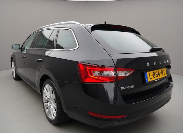 Skoda SUPERB Combi 1.4 TSI iV Business Edition Plus Camera | Navi