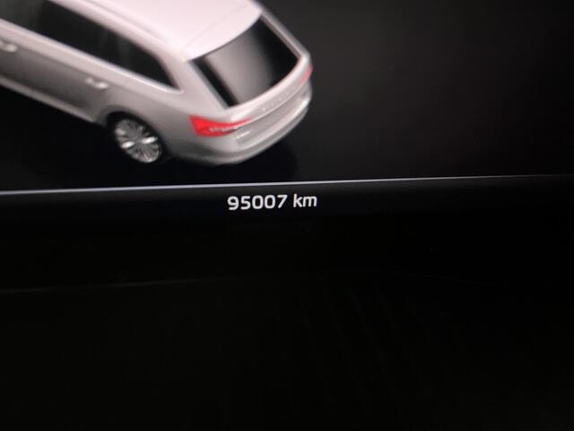 Skoda SUPERB Combi 1.4 TSI iV Laurin & Klement / AUTOMAAT/ PANO/ TREKHAAK/ LEER/ STOELVENTILATIE/ ELEK.ACHTERKLEP/ STUUR+STOELVERWARM./ PARK.SENSOR.V+A/ CAMERA/ MEMORY SEAT/ CRUISE/ KEYLESS/ SMARTLINK/ DAB/ NAVI/ CLIMA/ LED