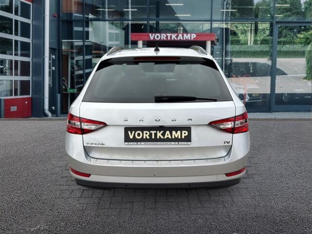 Skoda SUPERB 1.4 TSI DSG AMBITION TREKHAAK/CAMERA/STOEL+STUURVERW/NAVI