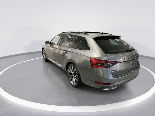 Skoda SUPERB Combi 1.4 TSI 218pk DSG iV Sportline Business · Panoramadak · Camera · Elek Bestuurderstoel Met Geheugen · Apple/Android Car Play · Elek. Achterklep · Keyless · 19'' Inch · Garantie t/m 30-07-2028 of 100.000km