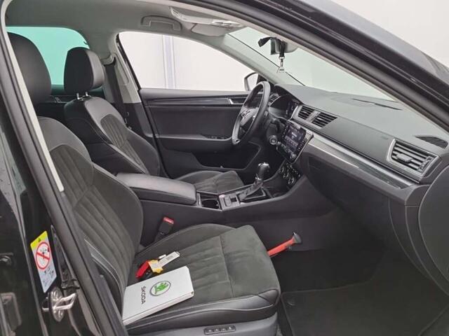 Skoda SUPERB Combi 1.5 TSI ACT Busn. Ed. Plus NL-auto / 360 camera / Stuur,stoel verw. / Memory seats