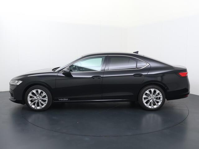 Skoda SUPERB First Edition 1.5 TSI 150 pk DSG | Massagestoelen | Adaptieve cruise control | 18'' Lichtmetalen velgen | Achteruitrijcamera |