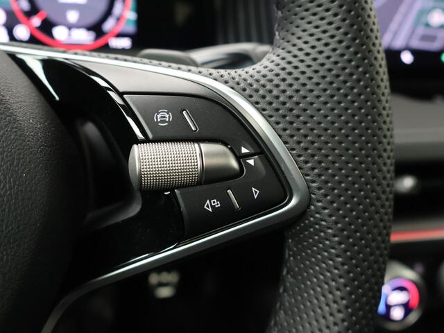 Skoda SUPERB Combi Sportline Business 1.5 TSI PHEV 204 PK DSG Automaat | Panorama dak | Suite Sport Leder | 19" lichtmetalen velgen | Trekhaak | Canton Geluidssysteem |