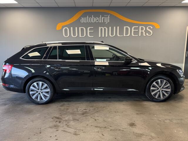 Skoda SUPERB Combi 1.4 TSI iV Business Edition Pano/Trekhaak/Camera/Stoelverwarming