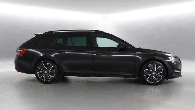 Skoda SUPERB Combi 1.5 TSI 150pk ACT Sportline Business DSG / Navigatie / Stoel+Stuurverwarming / Camera