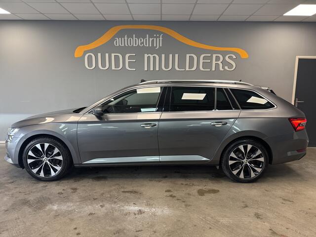 Skoda SUPERB Combi 1.4 TSI iV Business Edition Pano/Trekhaak/Memory/Sfeerverlichting/Carplay