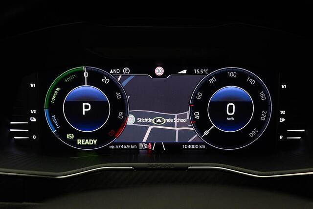 Skoda SUPERB Combi 1.4 TSI iV Sportline Business | COMFORT PACK | PANORAMADAK | ACHTERBANKVERWARMING | TREKHAAK | 19"